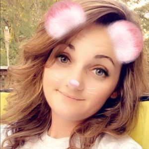 Meet your Posher, Pam